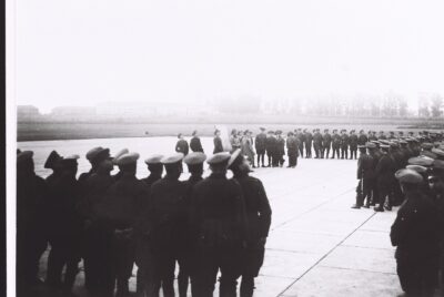 Conscriptos entrenamiento amarre Zeppelin