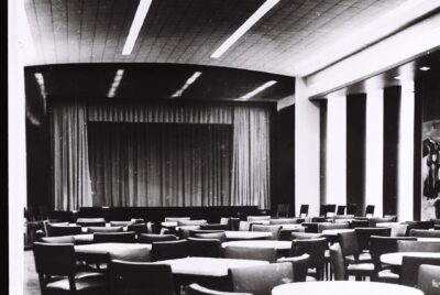 Salón de actos del Aeropuerto de Ezeiza
