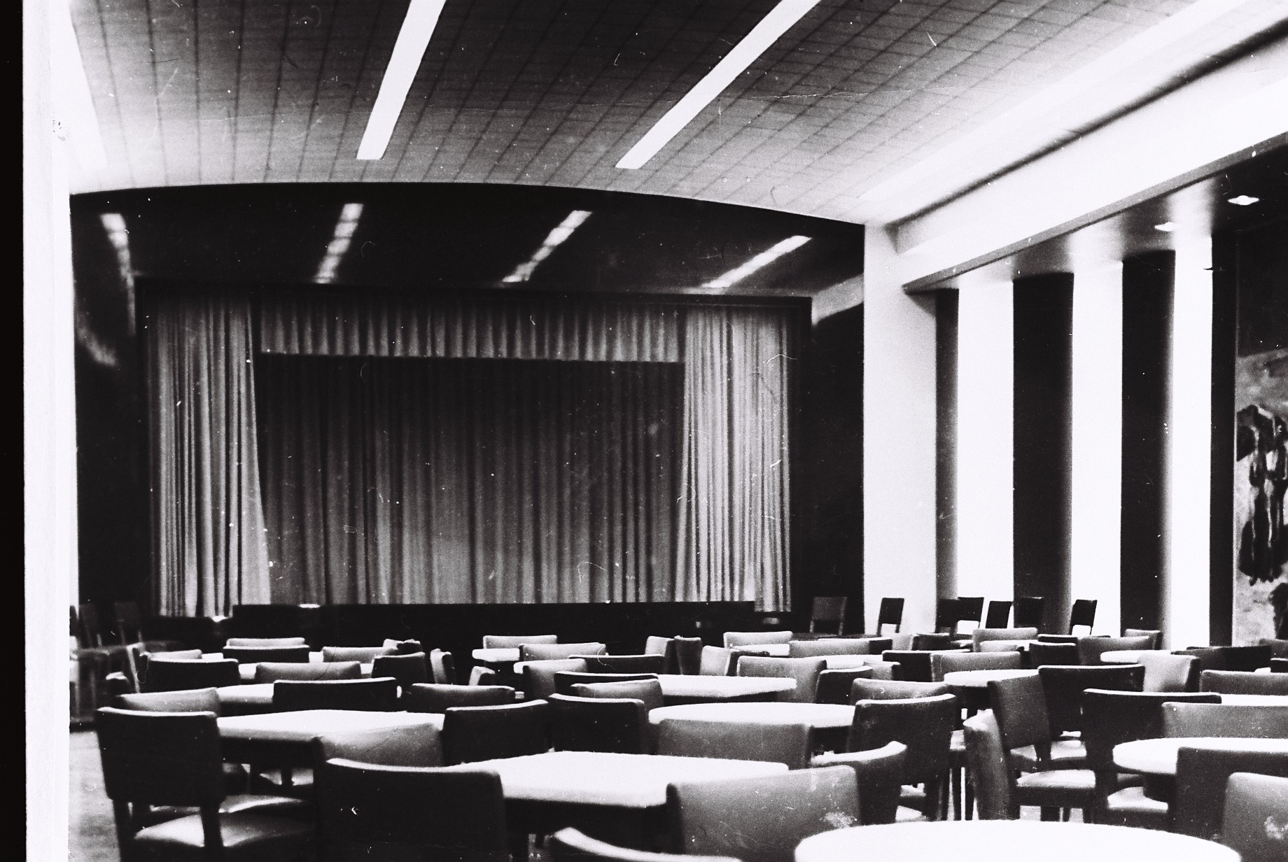 Salón de actos del Aeropuerto de Ezeiza