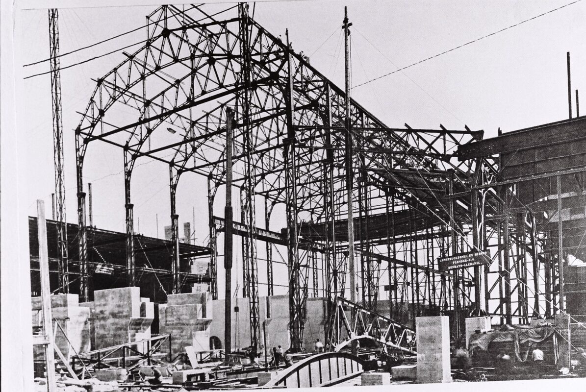 Gran usina Dock Sud CATE construcción de sala