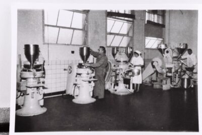 Química Bayer - fabricación Cnel Díaz