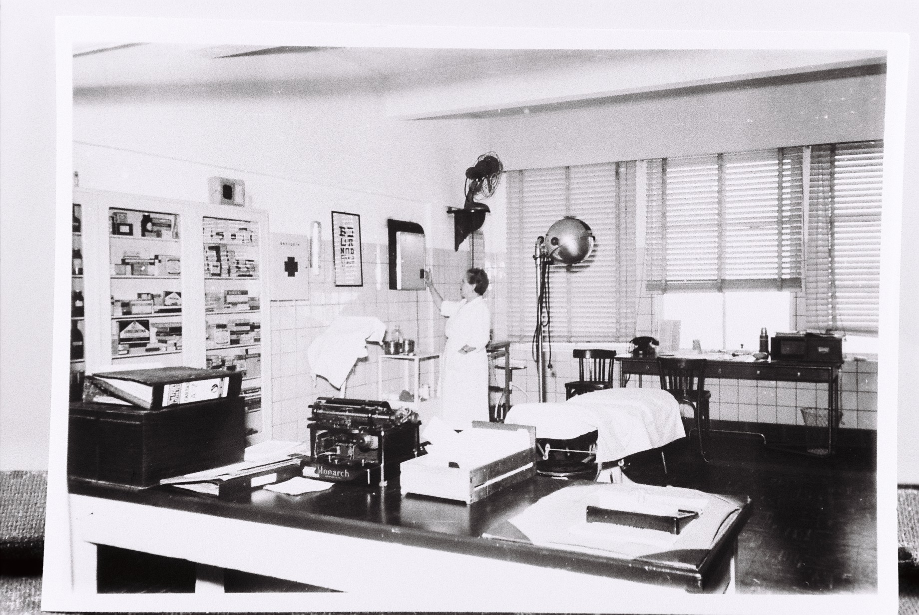 Química Bayer - Coronel Díaz - consultorio médico