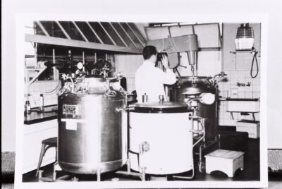 Química Bayer - fabricación Cnel Díaz