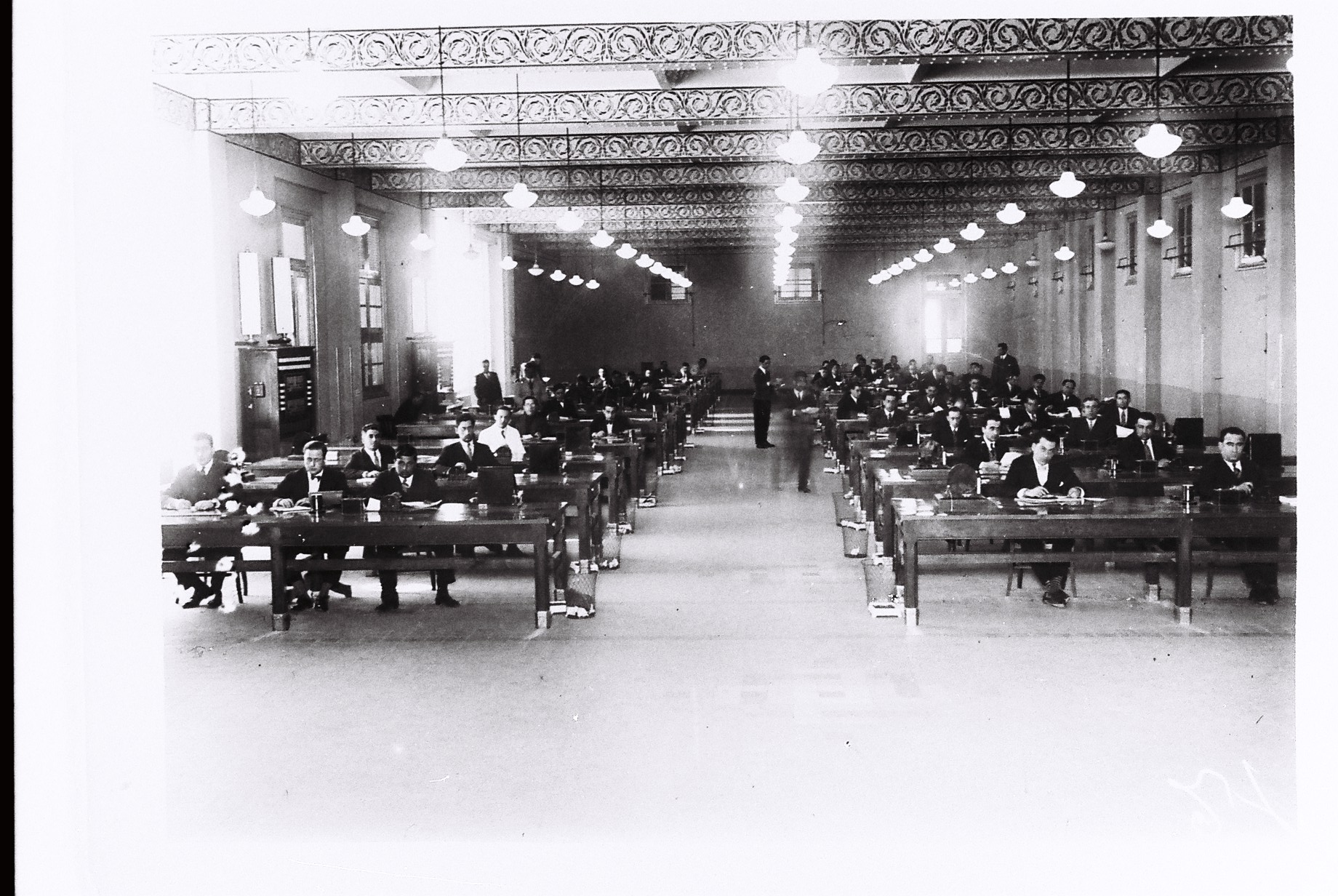 Salón de líneas urbanas