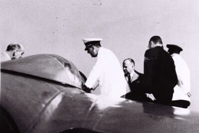 Perón examinando el Pulqui II